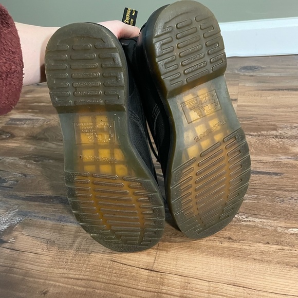 Dr. Martens - Picture 4 of 4